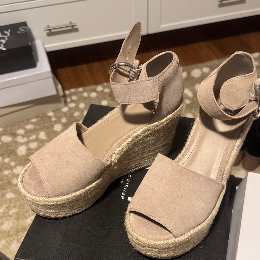 Marc Fisher Light Tan Wedge Sandals